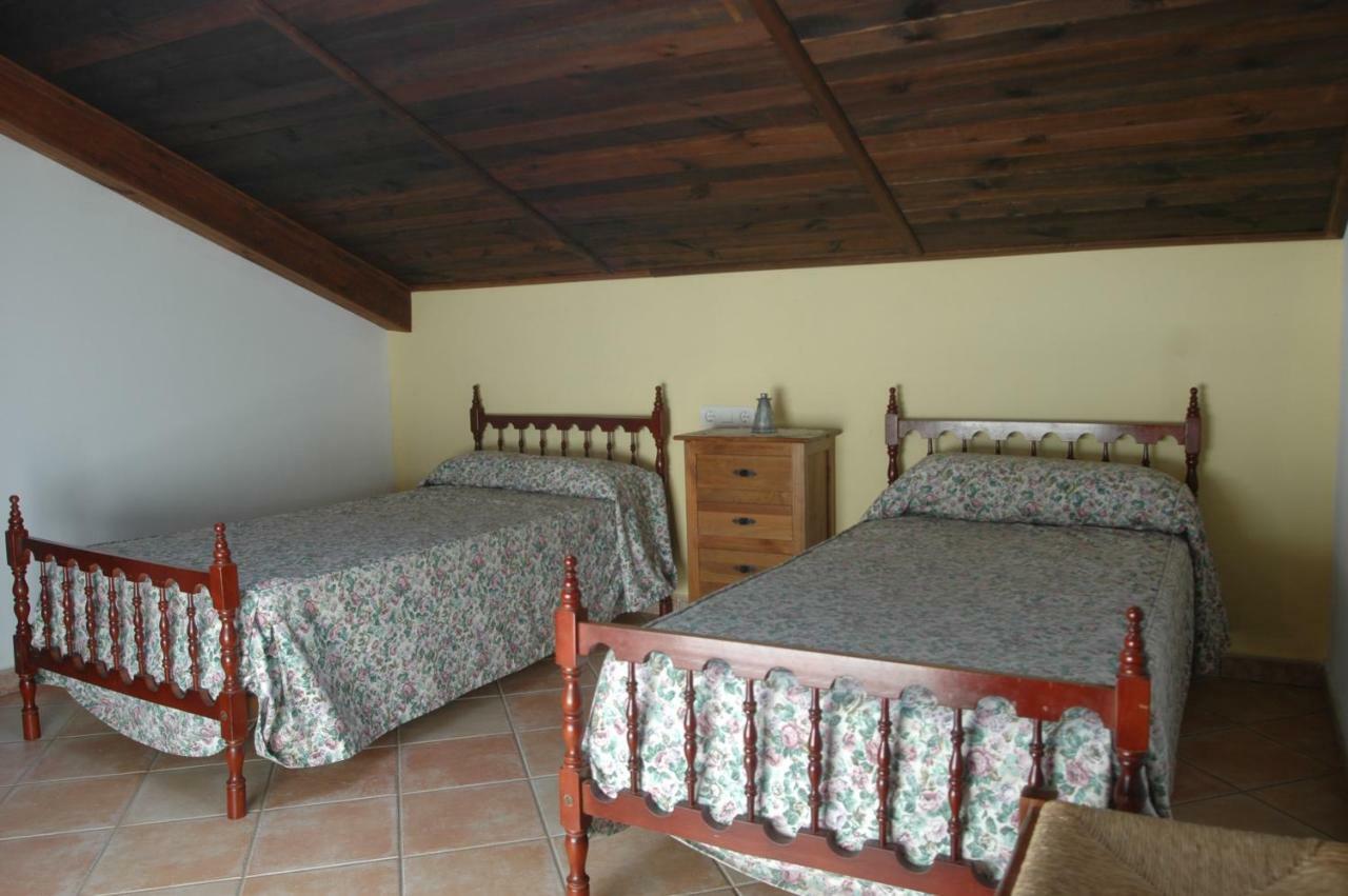 El Romerito Guest House Zalamea la Real Bagian luar foto