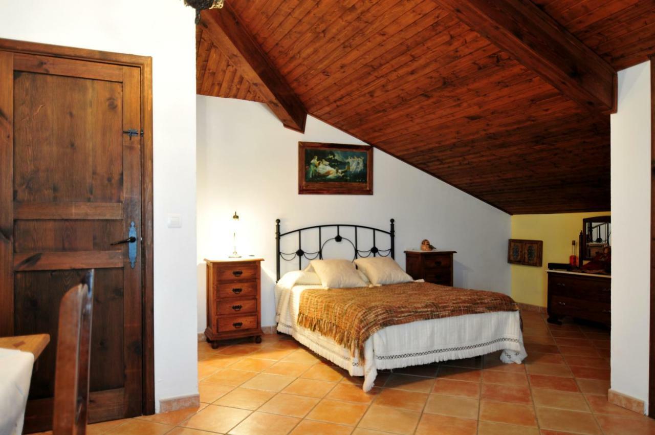 El Romerito Guest House Zalamea la Real Bagian luar foto