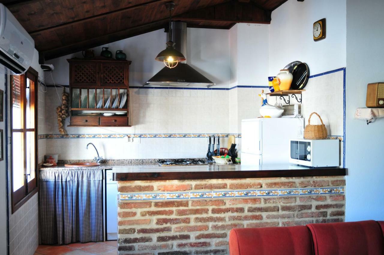 El Romerito Guest House Zalamea la Real Bagian luar foto